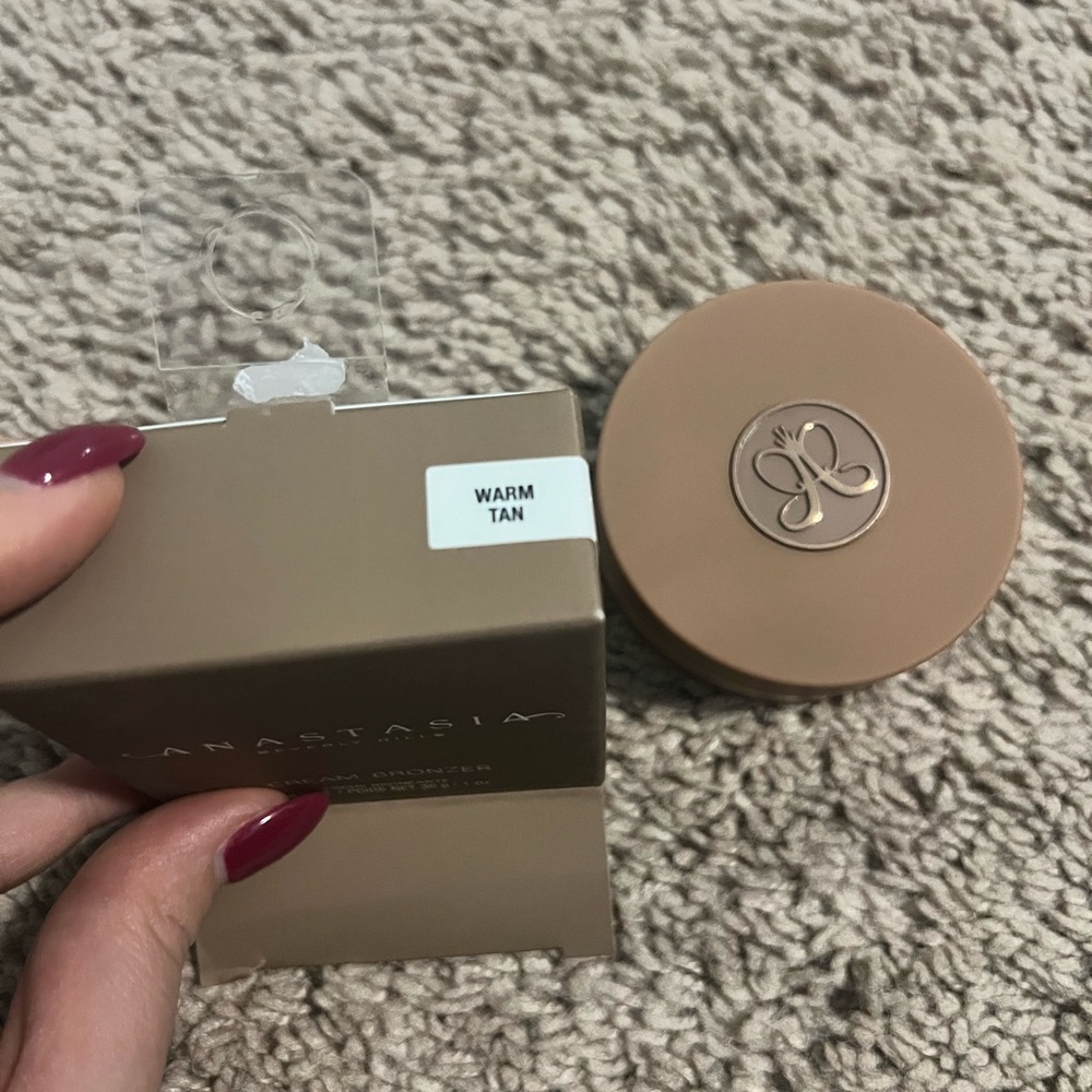 NIB Anastasia Beverly Hills Matte Contour and Sculpt Cream Bronzer in Warm Tan - Picture 6 of 6